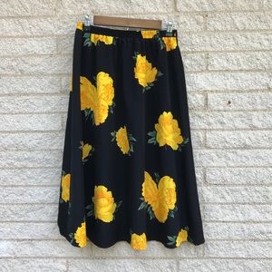 Vintage Caron Components• Black Skirt w/ Yllw Rose